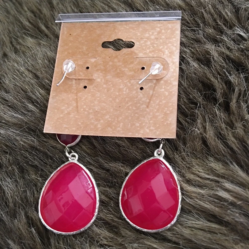 Fuchsia pink faceted stone silver dangle earrings